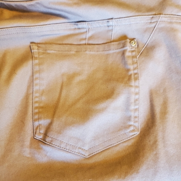 C Est. 1946 Denim Women's Khaki Jegging Pant Sz 18W - Picture 9 of 11